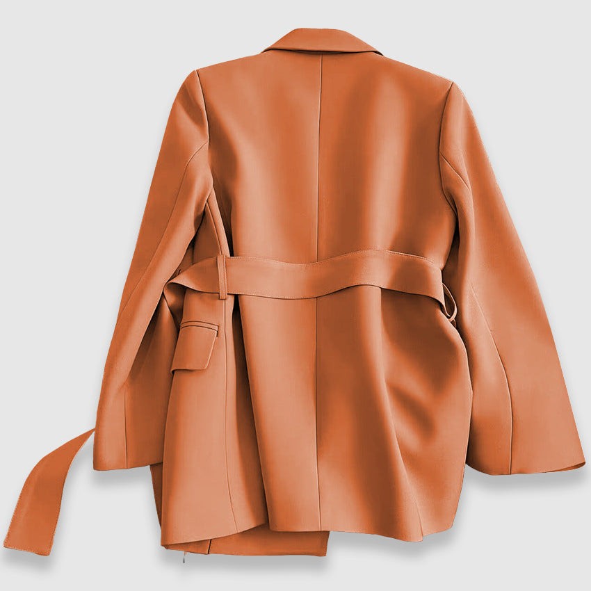 Vue d'ensemble du blazer ceinturé ajusté à la taille