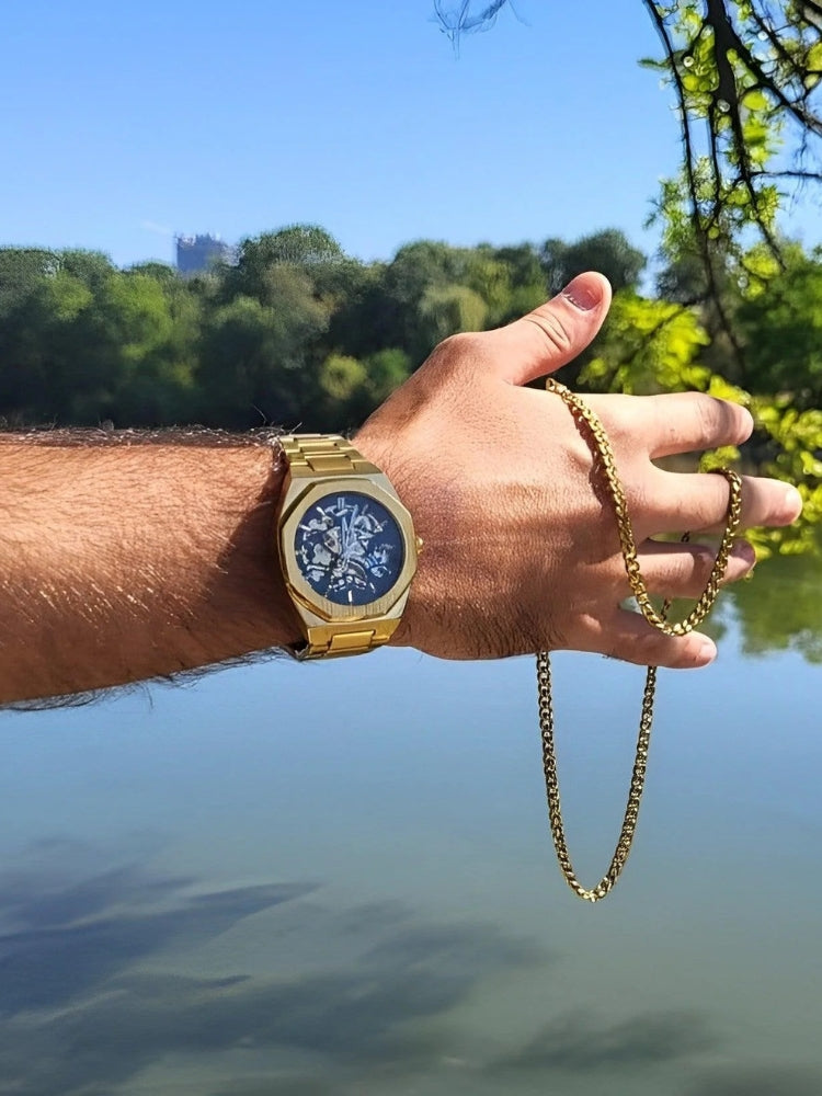 Montre chronographe en cuir, vue d'ensemble