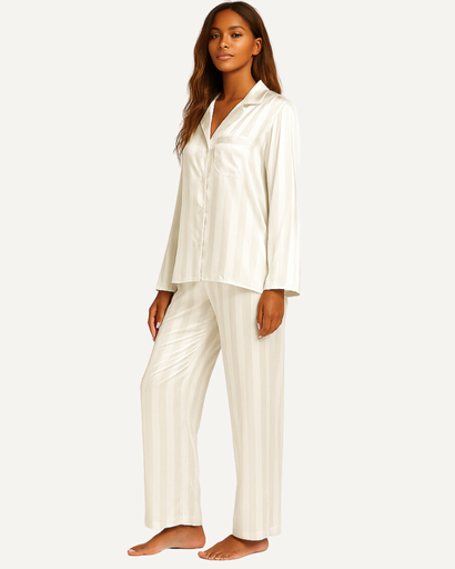 Pyjama Femme en Satin Rayé – Chic, Confortable & Élégant pour la Nuit