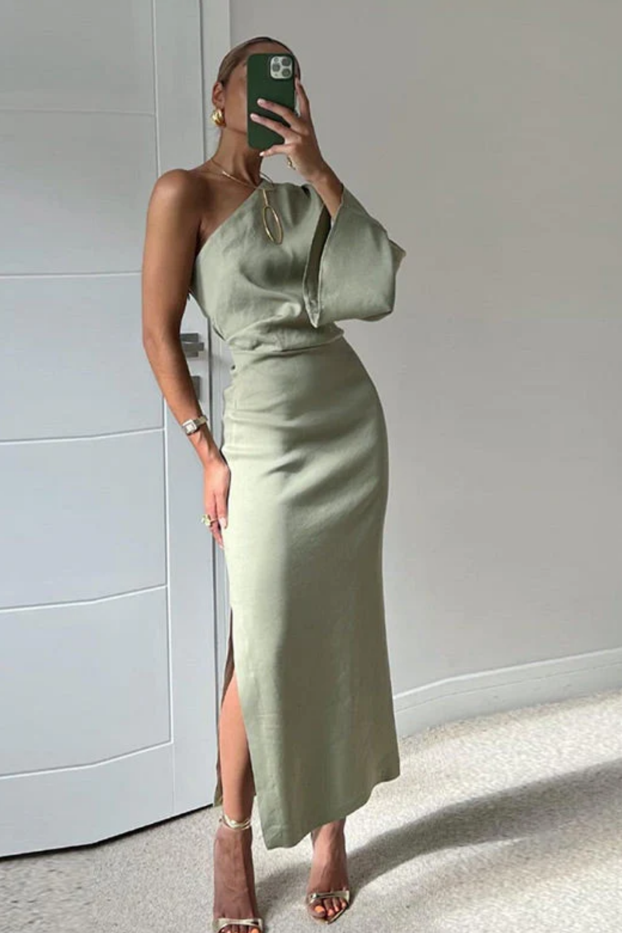 Robe longue femme asymétrique à une épaule avec fente