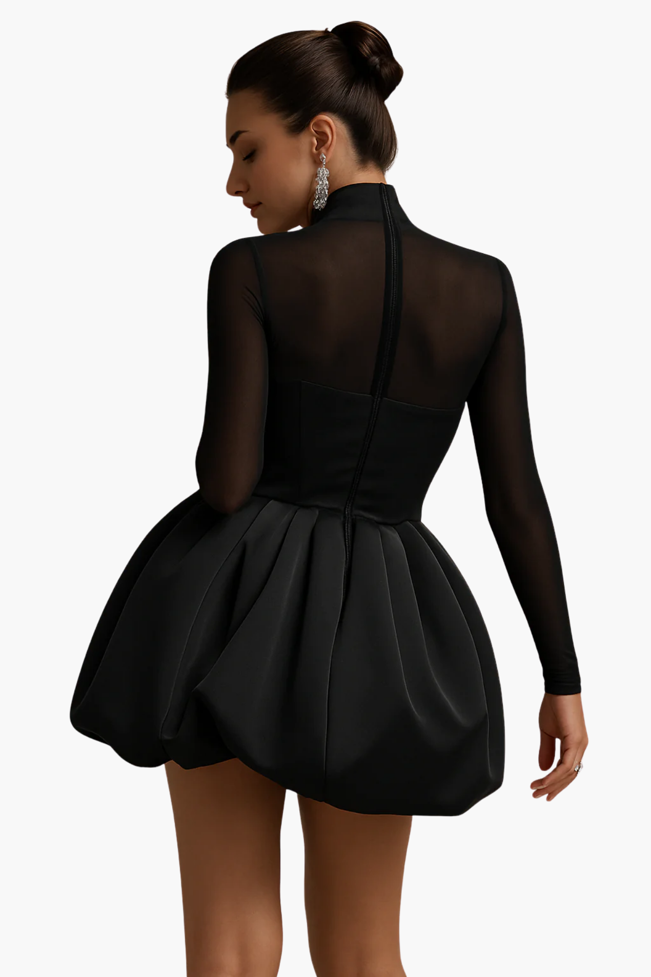 Robe Courte Femme Élégante – Col Haut en Maille Transparente et Jupe Boule
