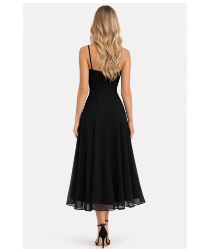 Robe midi évasée à bretelles fines et encolure carrée
