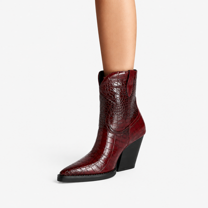 Bottines western femme bordeaux imprimé croco, vue studio bout pointu