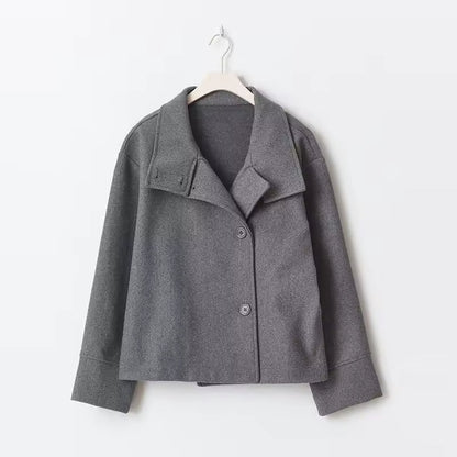 manteau court femme gris foncé, vue de face