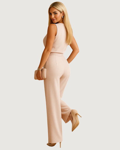 Combinaison élégante femme sans manches avec ceinture nouée
