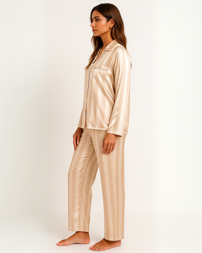 Pyjama Femme en Satin Rayé – Chic, Confortable & Élégant pour la Nuit