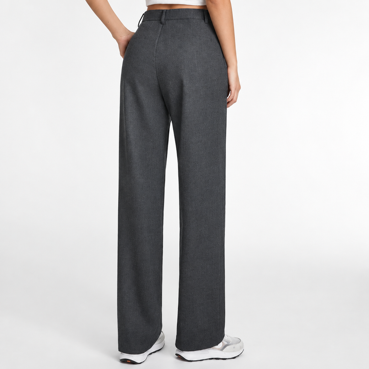 Pantalon large taille haute femme en gris foncé, vue de dos illustrant la coupe droite et fluide
