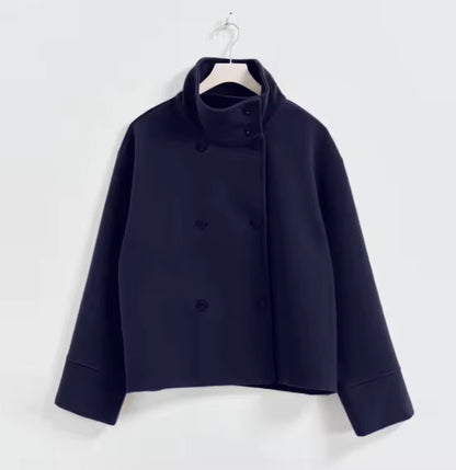 manteau court femme bleu marine, vue de face