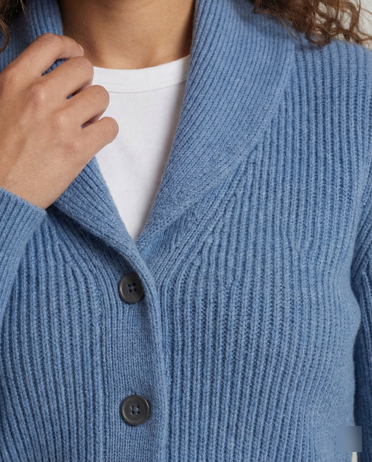 Cardigan femme à col lapel avec fermeture boutons