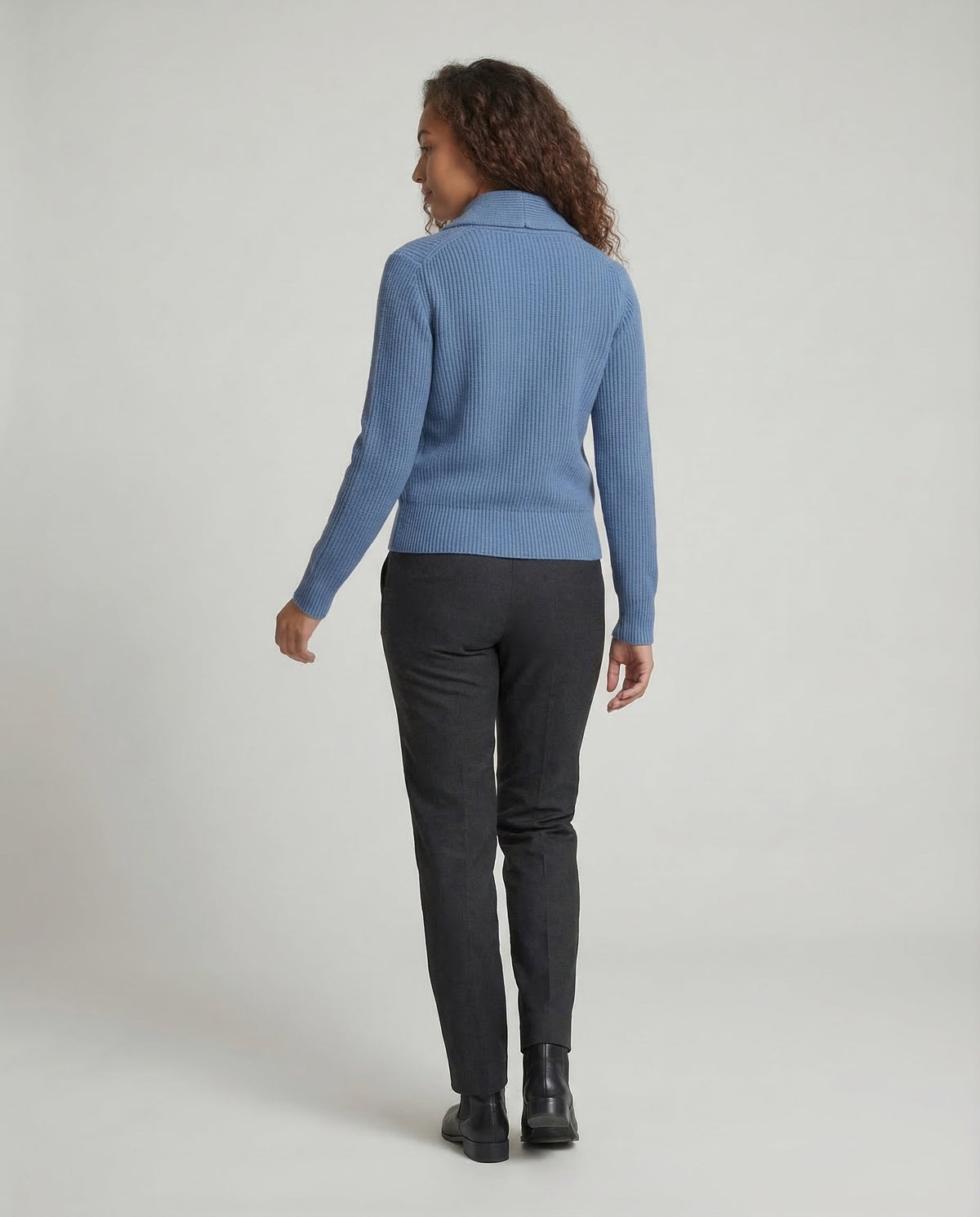 Cardigan femme à col lapel avec fermeture boutons