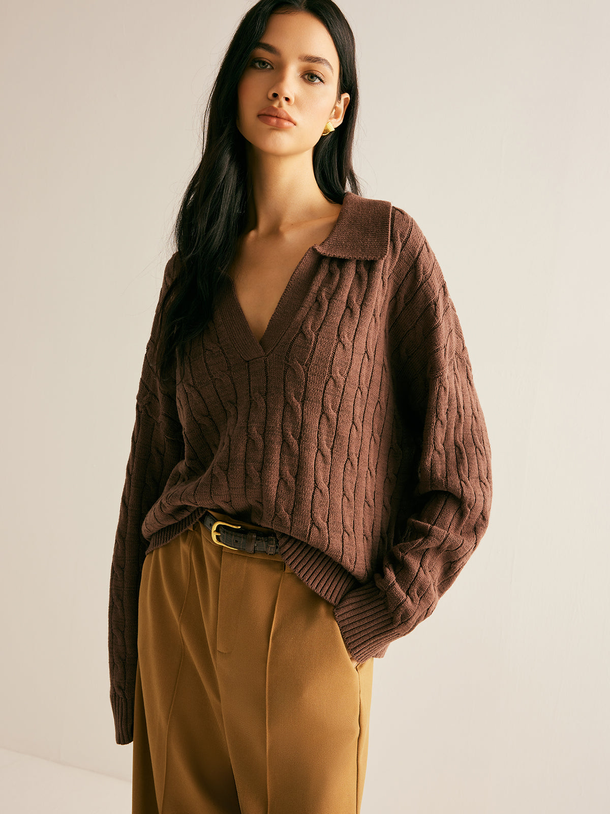 Pull-over en maille câblée pour femme avec col montant