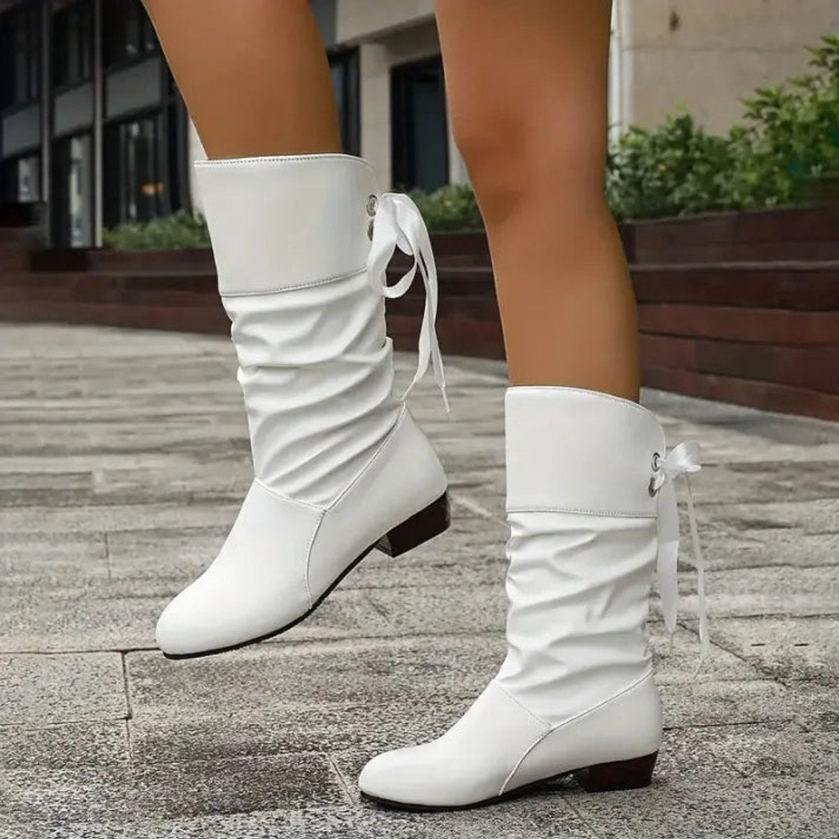 Bottines Mi-Mollet Froncées à Talon Bloc et Lacet Arrière pour Femme