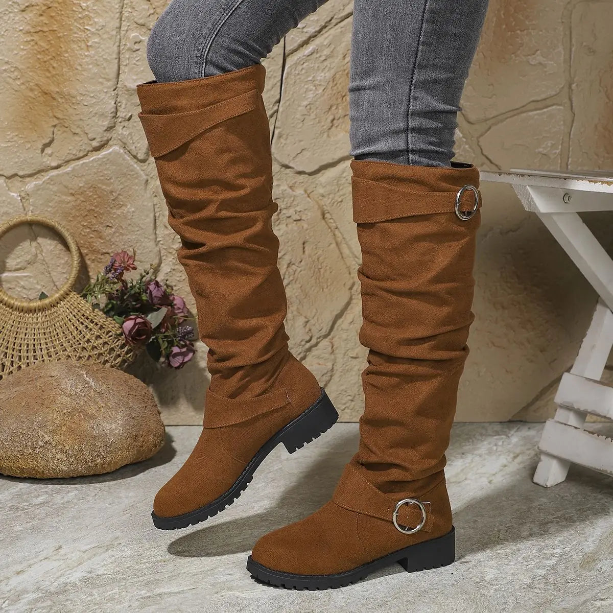 Bottes genou hautes pour femmes avec détail de boucle