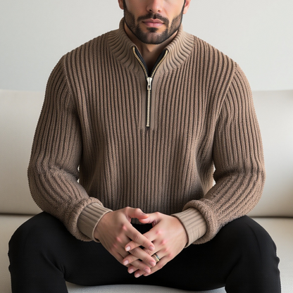 Détail de l'ourlet bas du pull pour homme
