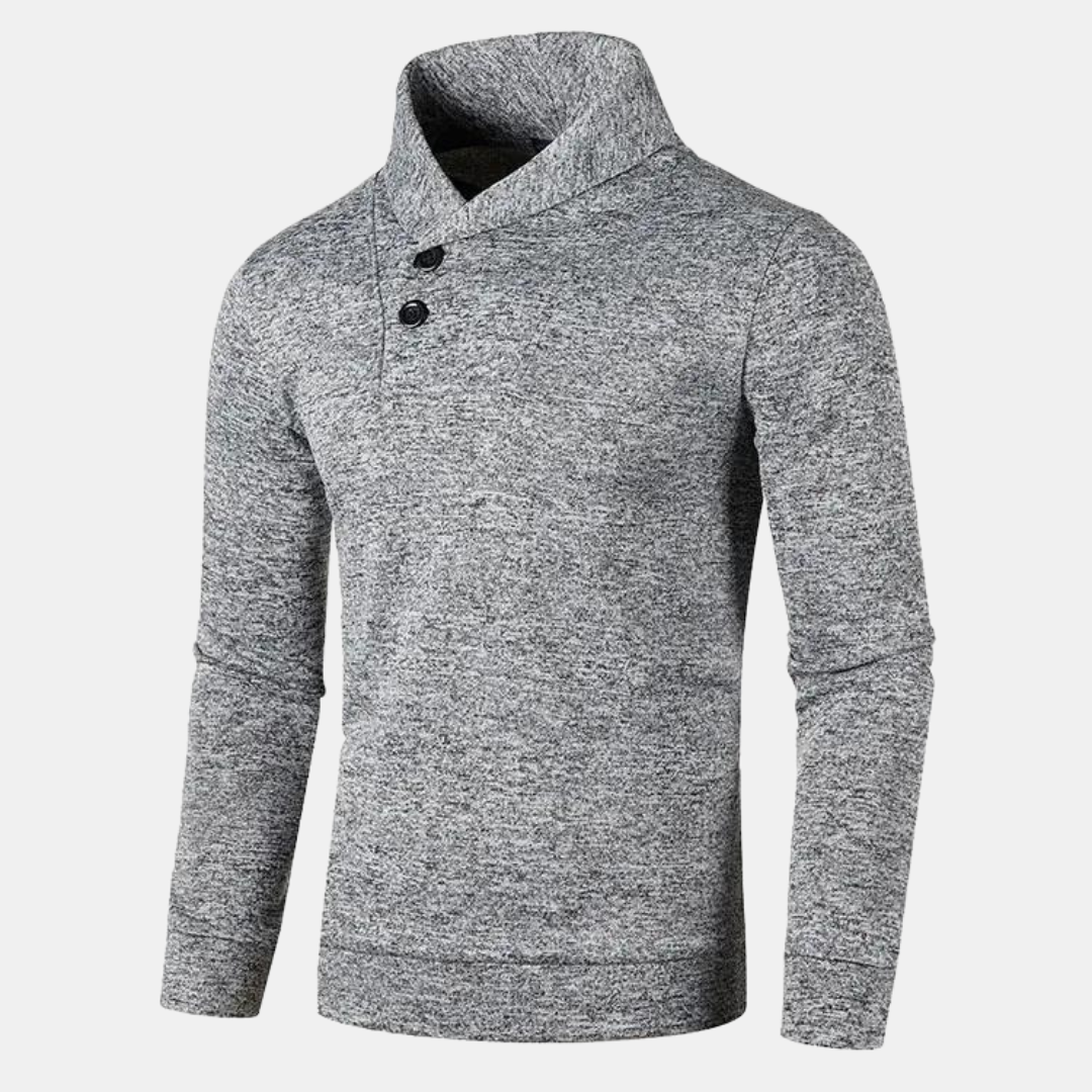 Pull homme porté avec un pantalon casual, vue d'ensemble