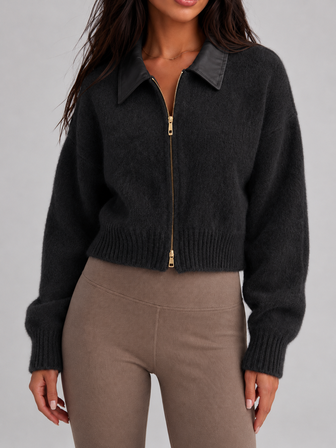 gilet en maille à zip pour femme, vue de profil