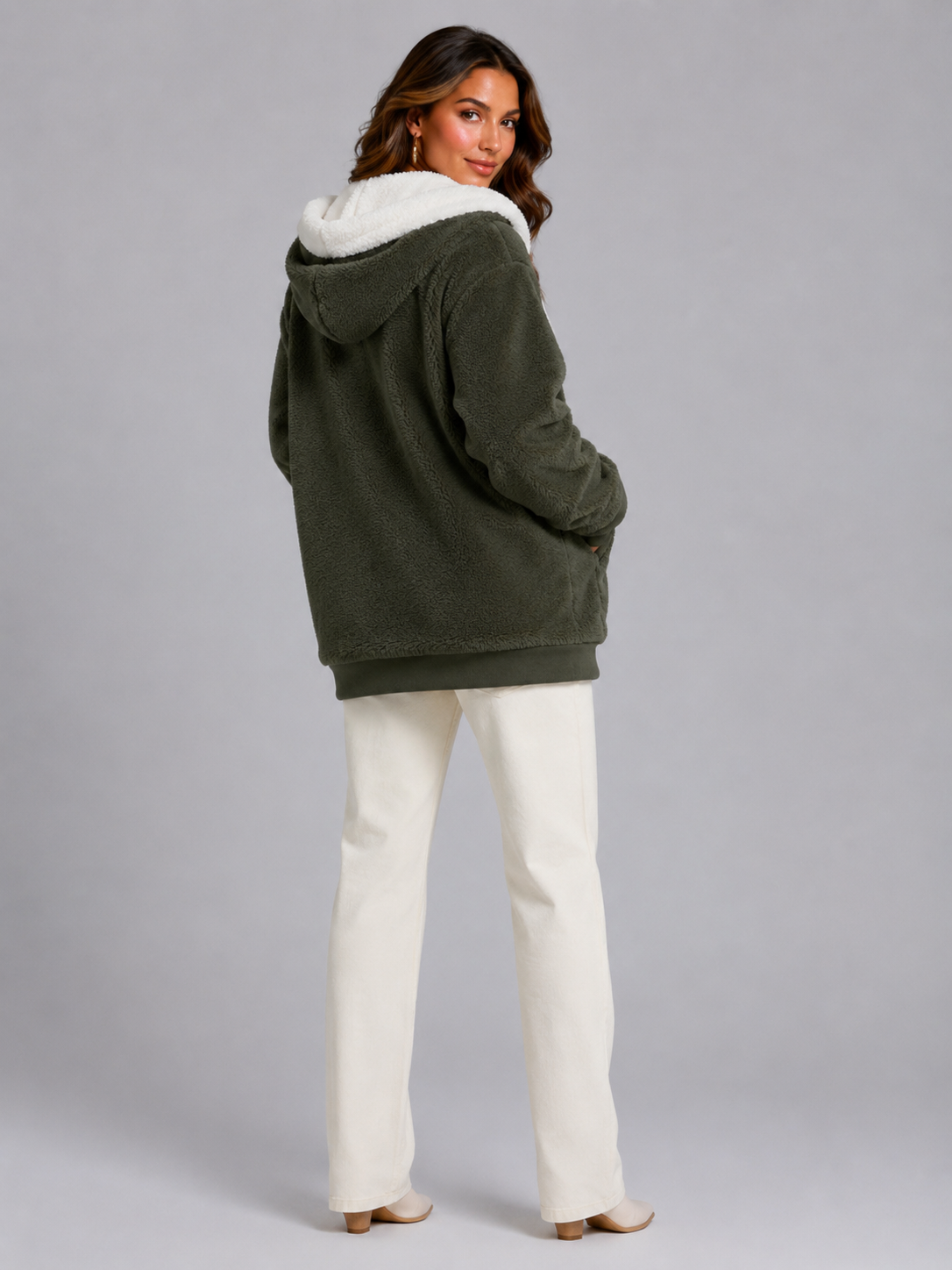 Veste matelassée pour femme à capuchon sherpa, étiquette de composition