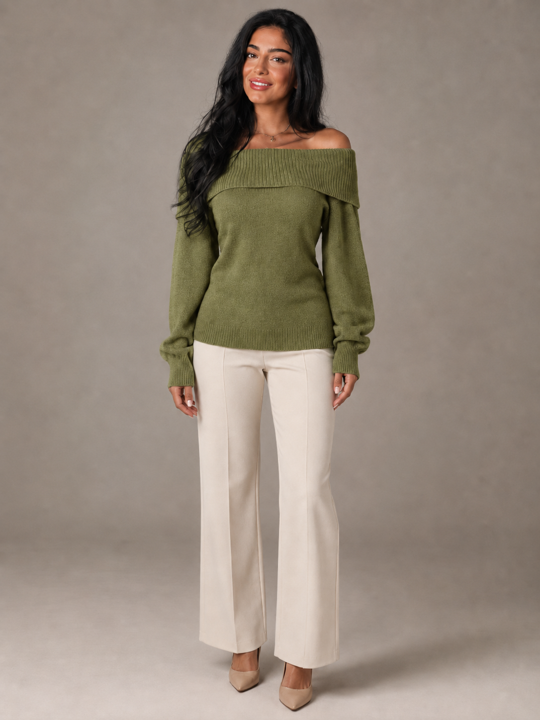 pull-over femme épaule dévoilée, vue de dos