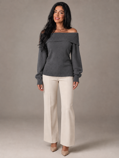 pull-over femme épaule dévoilée, détail de la bande plissée