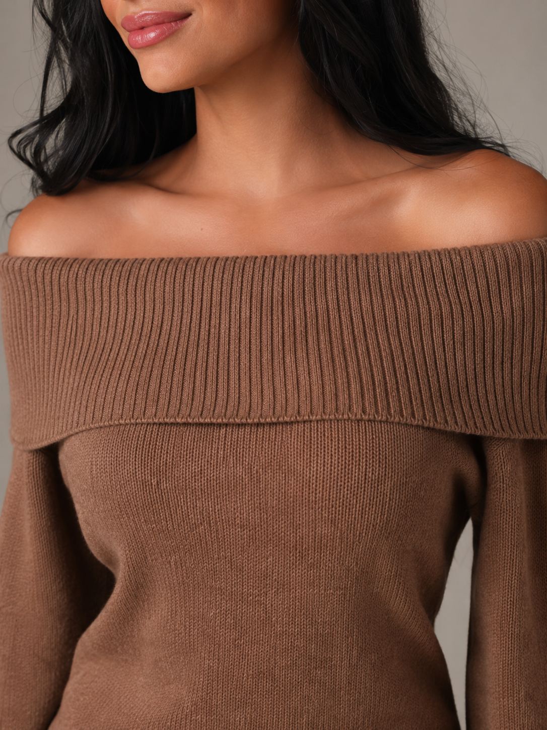pull-over femme épaule dévoilée, couleur marron
