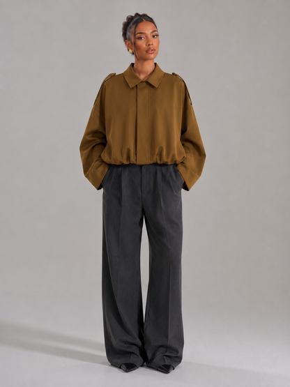 Veste utilitaire décontractée pour femme, détail de l'ourlet élastiqué