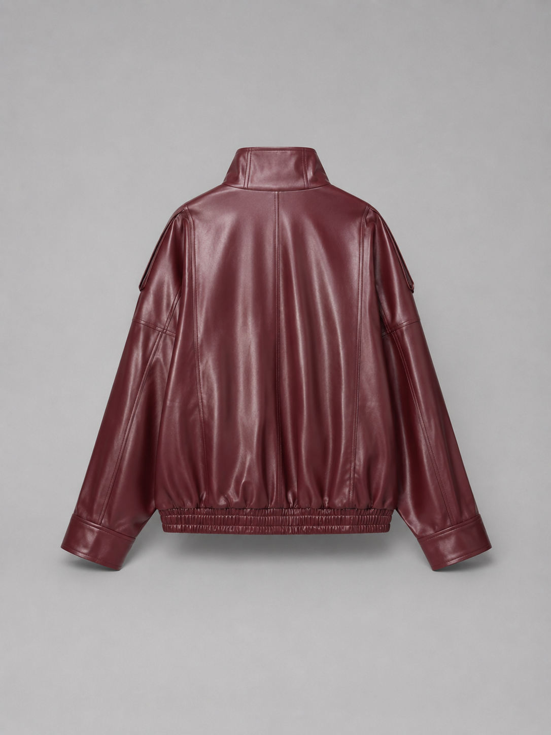 Veste bomber en cuir synthétique, détail du col
