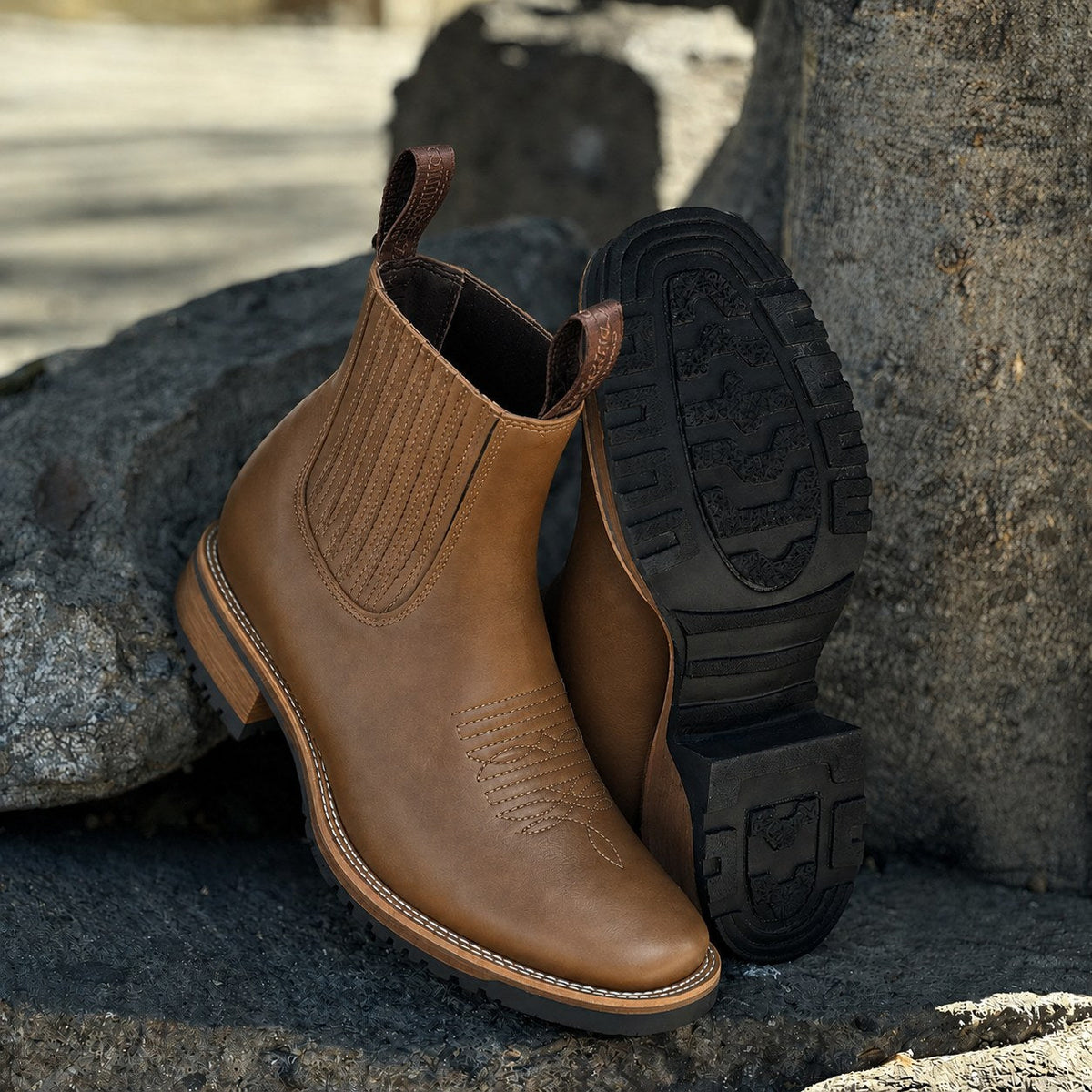 bottes Chelsea pour homme en simili cuir, détail de la semelle