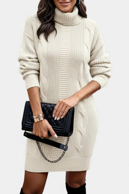 robe de femme à col roulé, modèle portant la robe