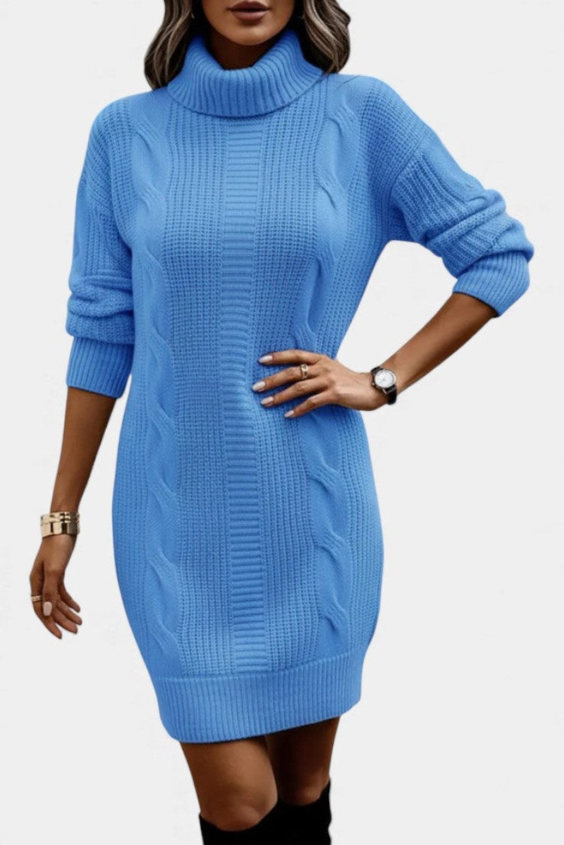 Robe de femme à col roulé avec panneaux de maille texture