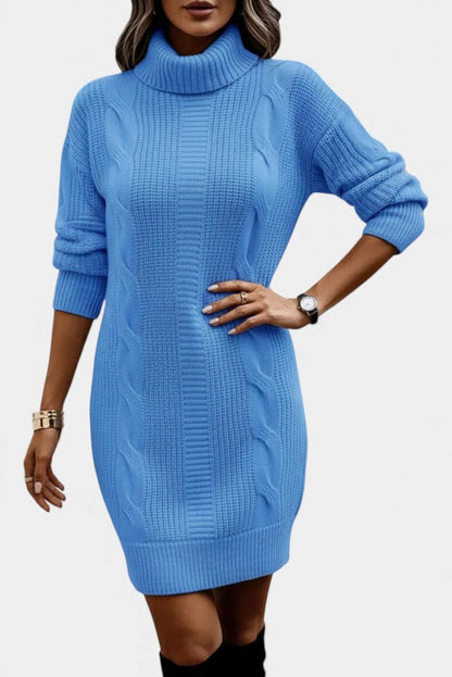 Robe de femme à col roulé avec panneaux de maille texture