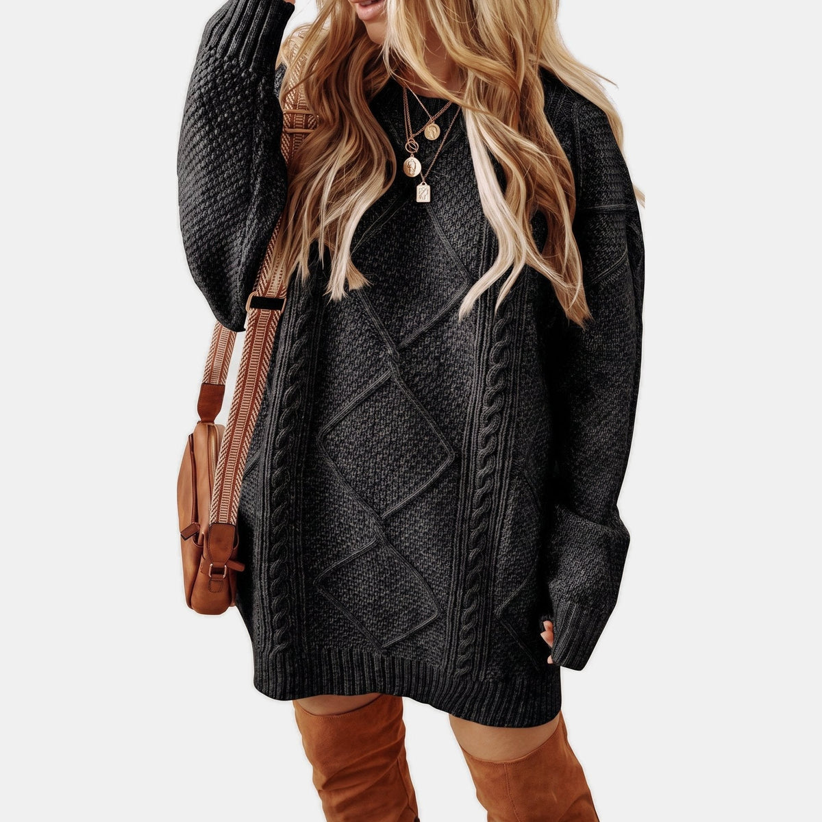 robe en maille oversize pour femme, détail du col