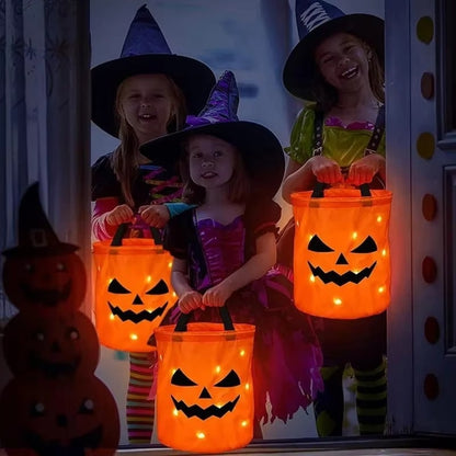 Seau à bonbons citrouille d'Halloween avec lumières LED, détail de la poignée