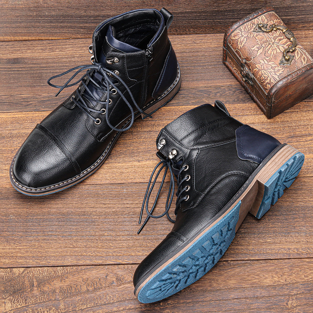 Détail du cuir et des coutures renforcées des bottines d'hiver homme