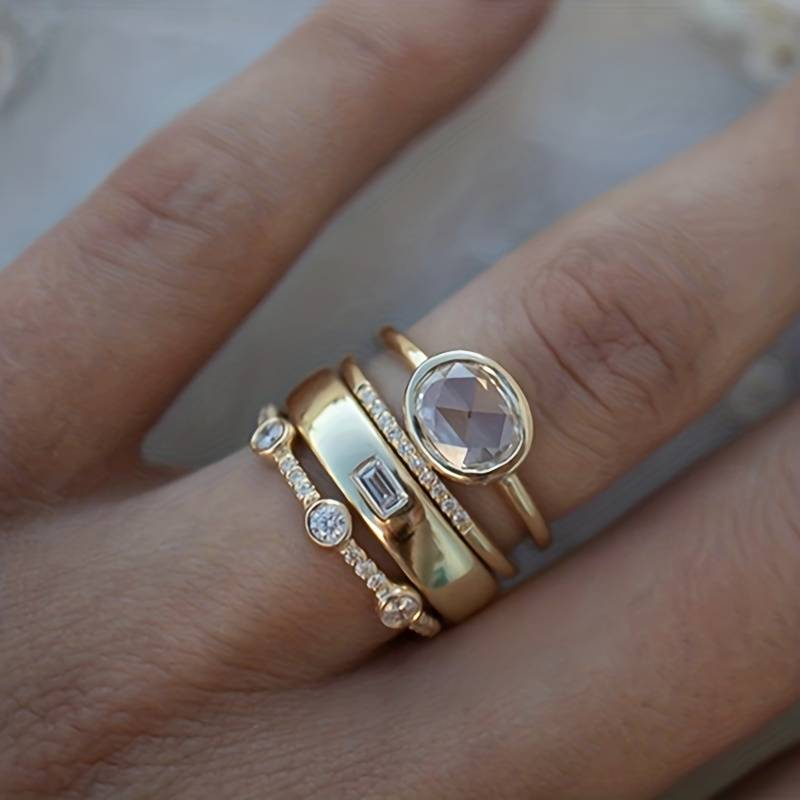 bague en or et zirconia, vue de face