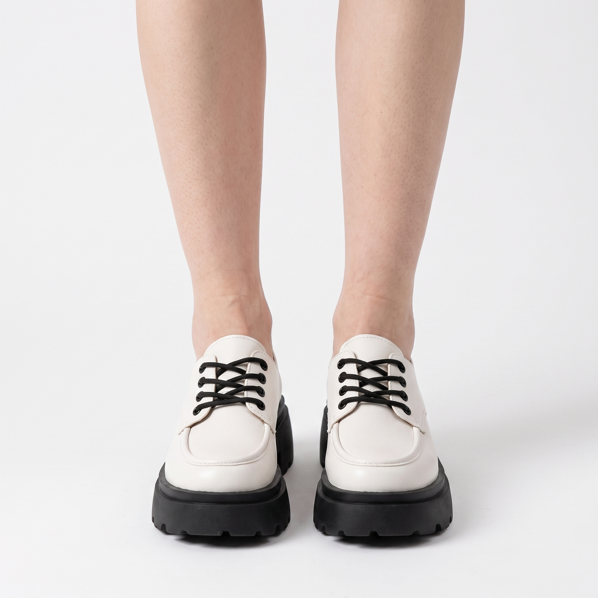 Mocassins plates-formes lacets en cuir, vue de dessus