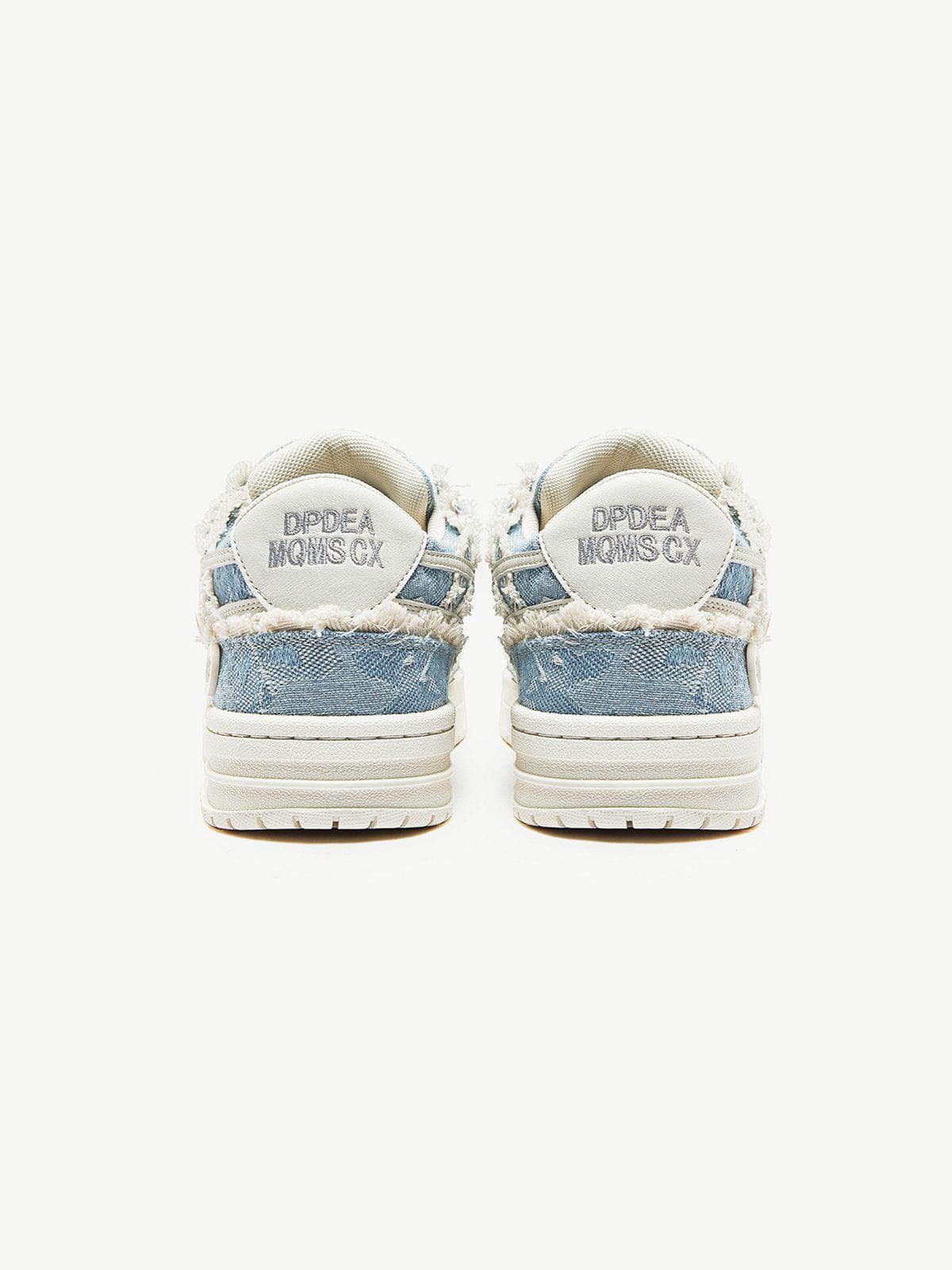 Chaussures de sport pour hommes, détail de la fermeture à lacets