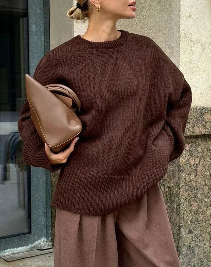 pull oversize en maille cotelee noir pour femme vue de face