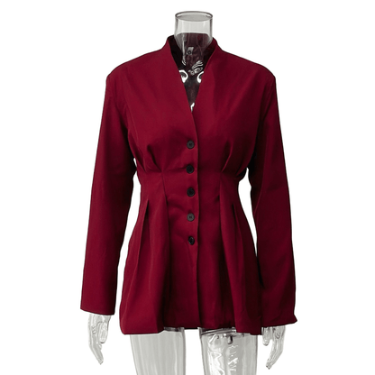 Blazer sans col avec taille cintrée, vue de face avec modèle