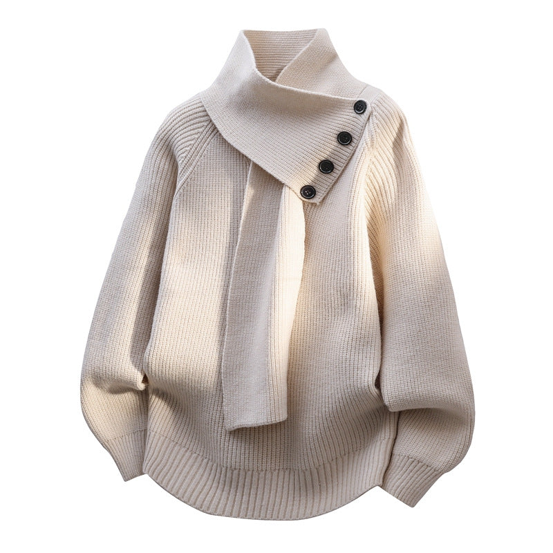 Pull en maille beige clair à col écharpe boutonné et finitions côtelées, vue de face