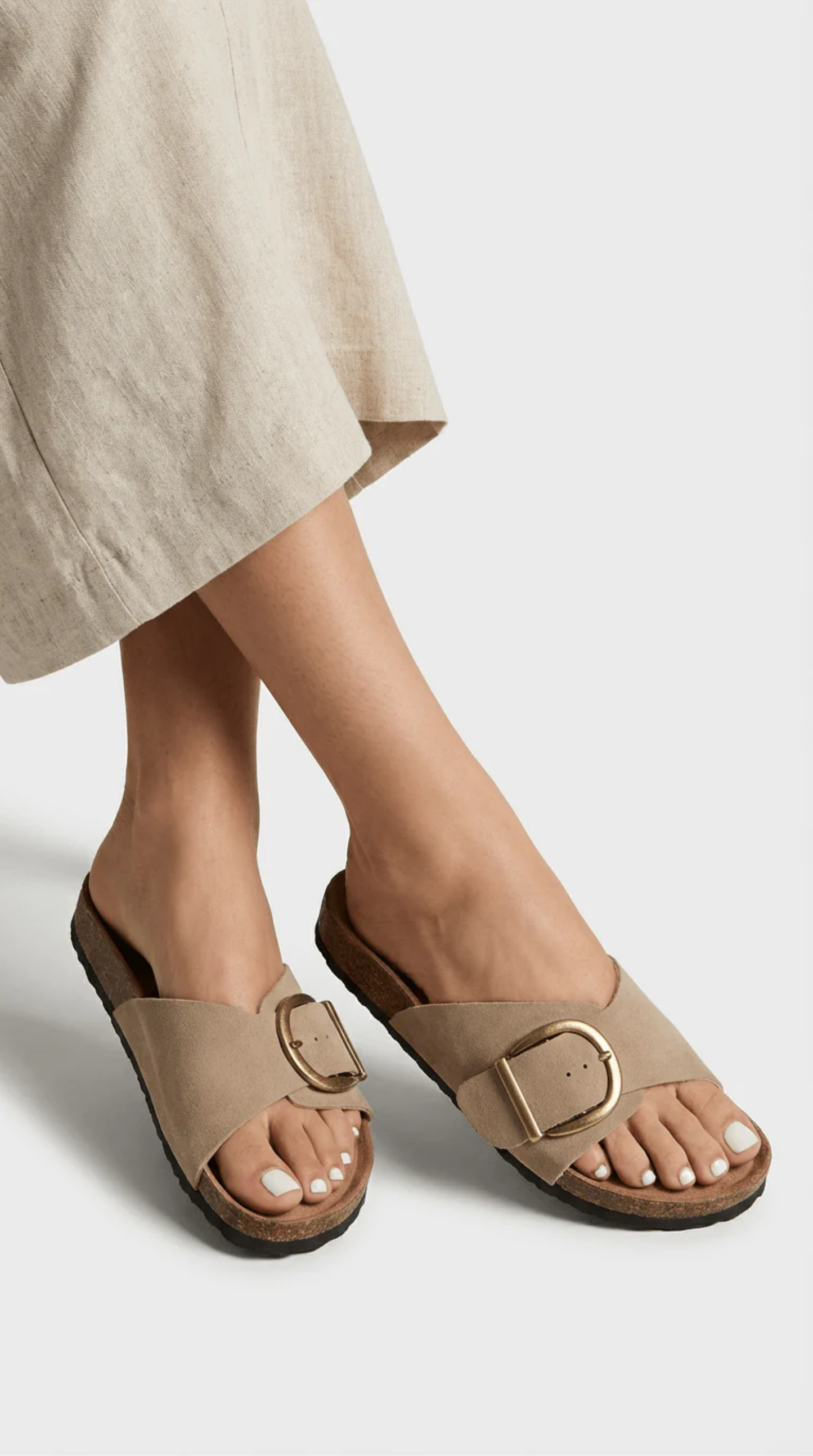 Sandale mule femme à boucle décorative