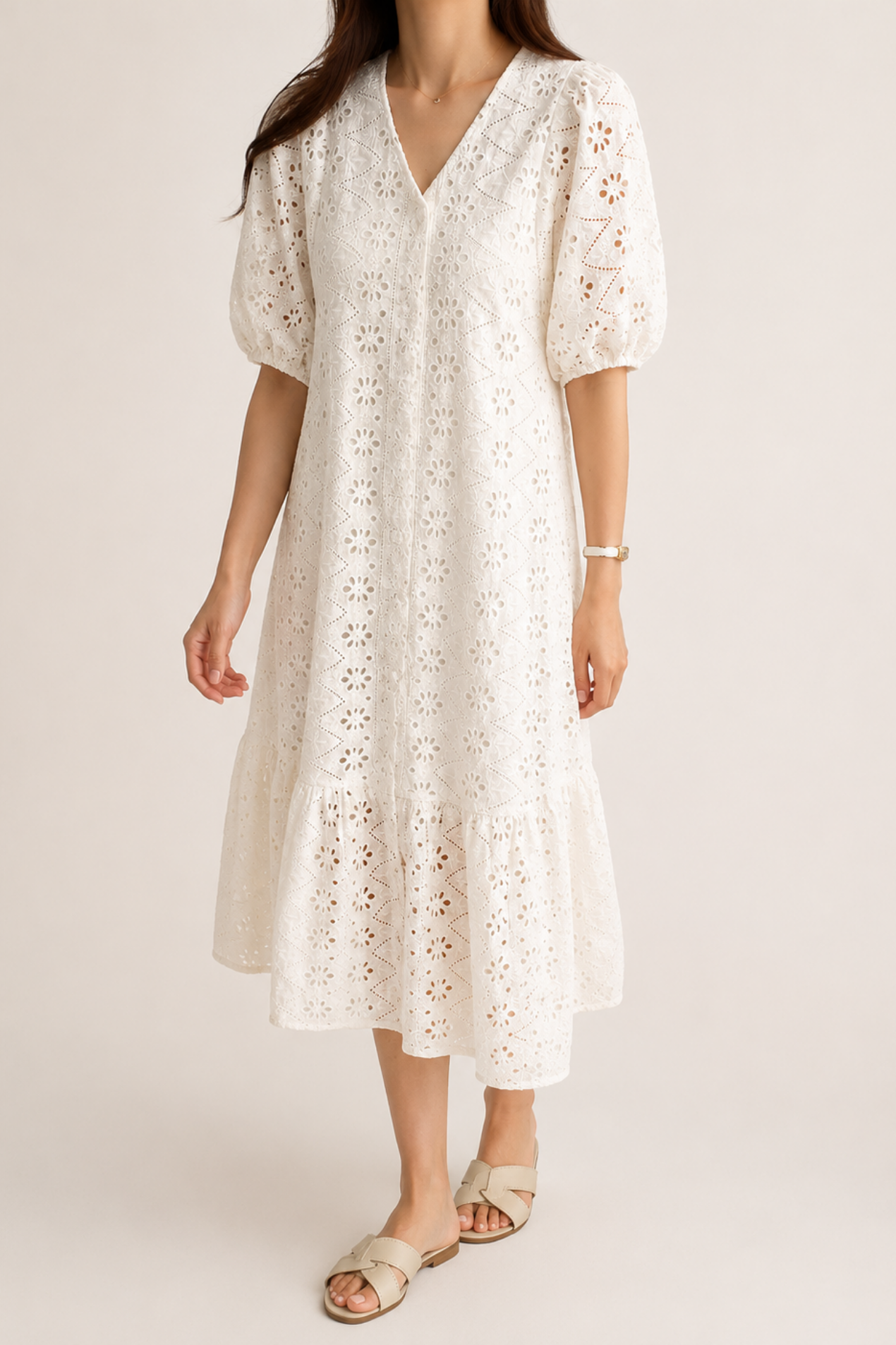 Robe Maxi Brodée Femme – Col V, Coupe Longue Fluide & Style Bohème