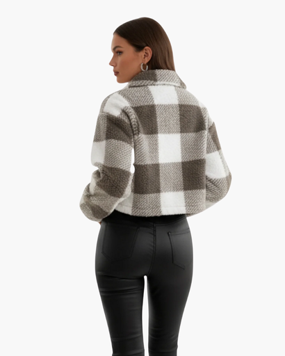 Veste Courte en Polaire à Motif Carreaux – Effet Mouton Doux