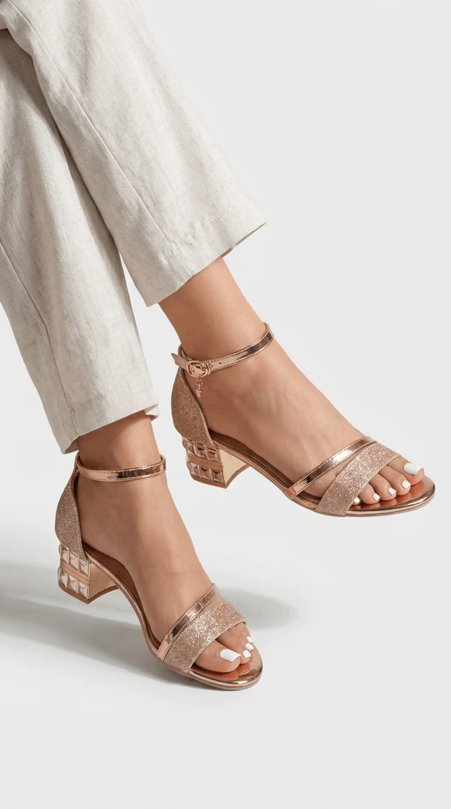 Sandales Femme à Talon Bloc avec Bride Cheville – Élégance Moderne