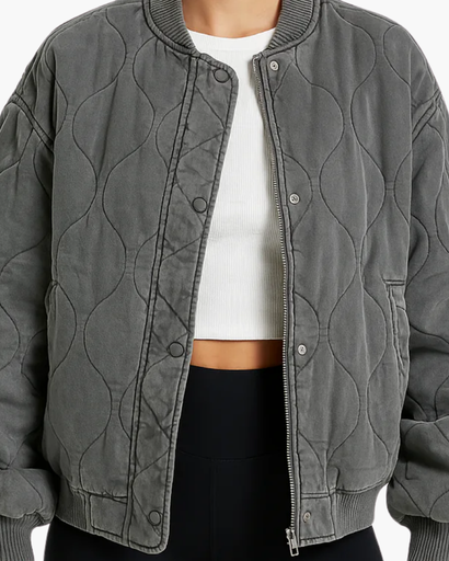 Veste Matelassée Oversize pour Femme – Style Urbain et Confort Douillet