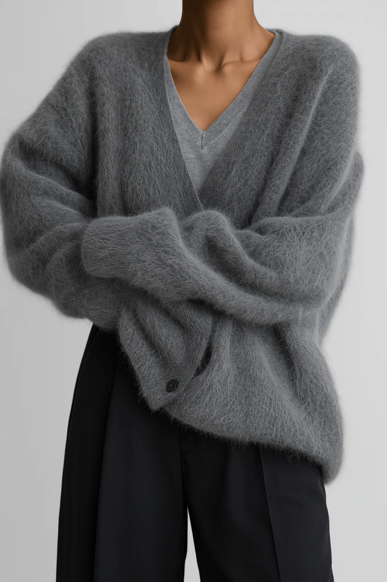 Cardigan oversize fermé avec boutonnage, vue de face