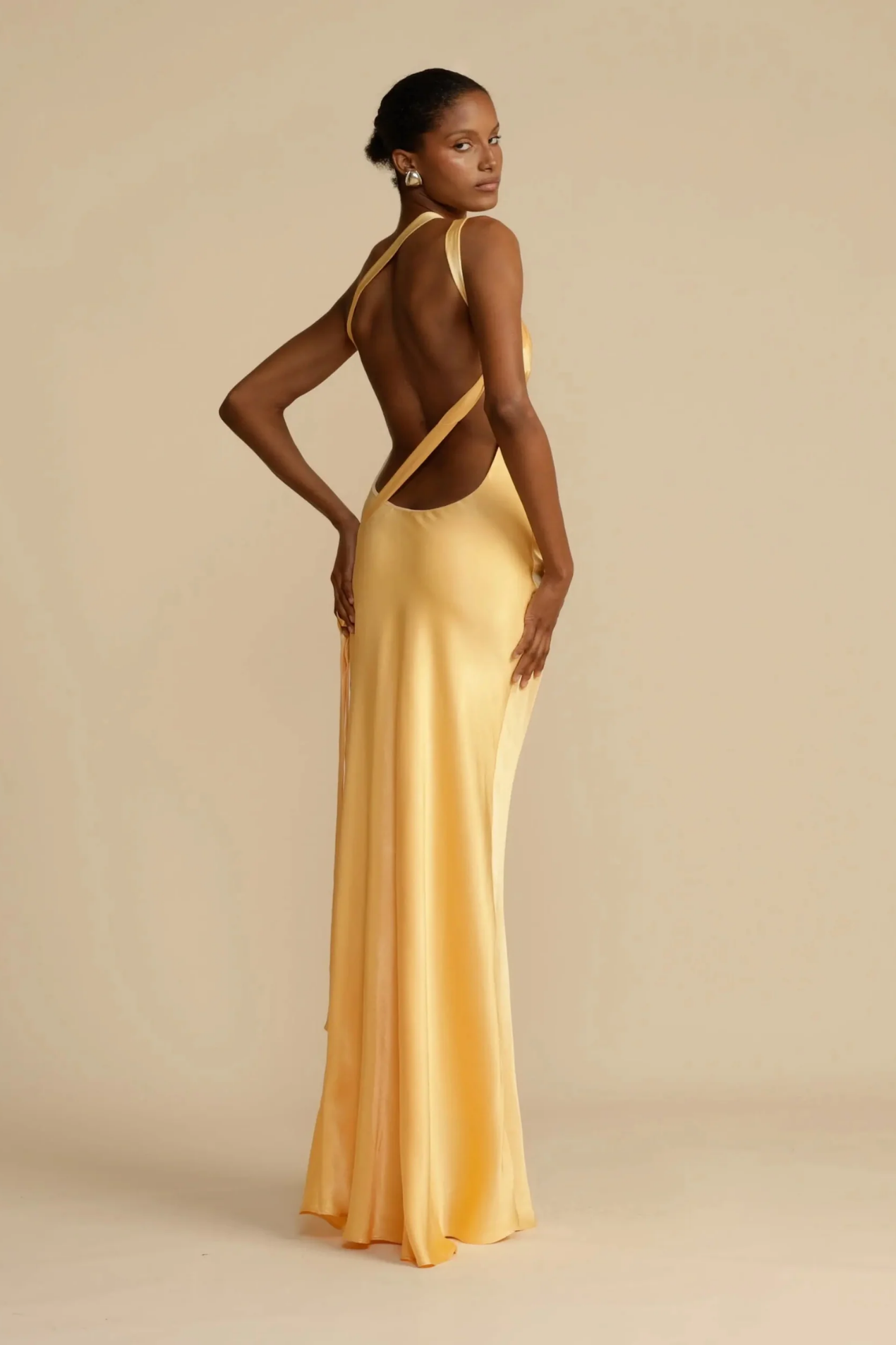 Robe Longue Femme Satinée – Robe Élégante Asymétrique à Une Épaule