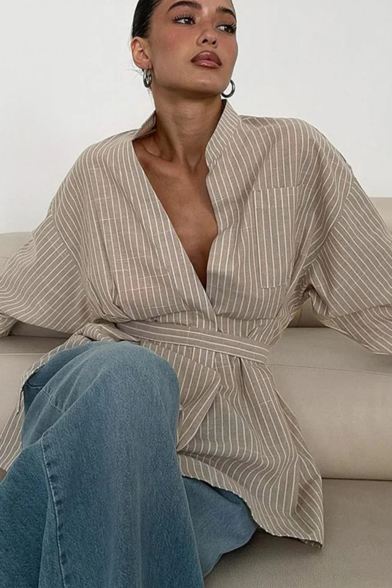 Blouse Femme Rayée à Ceinture – Coupe Fluide Élégante à Manches Longues