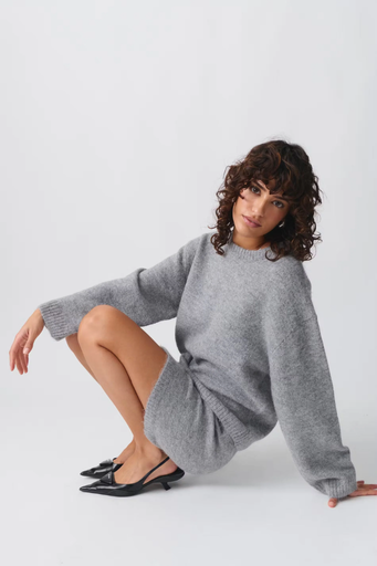 Pull Doux Femme – Coupe Oversize en Maille Moelleuse