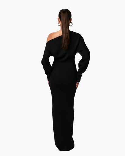 Robe Pull Épaules Dénudées – Élégance Minimaliste et Confort Douillet