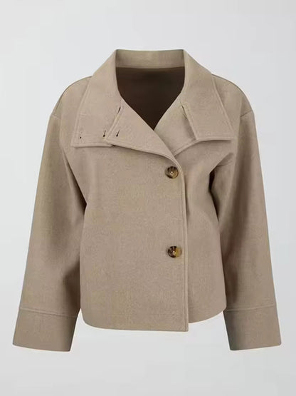 manteau court femme beige, vue de face
